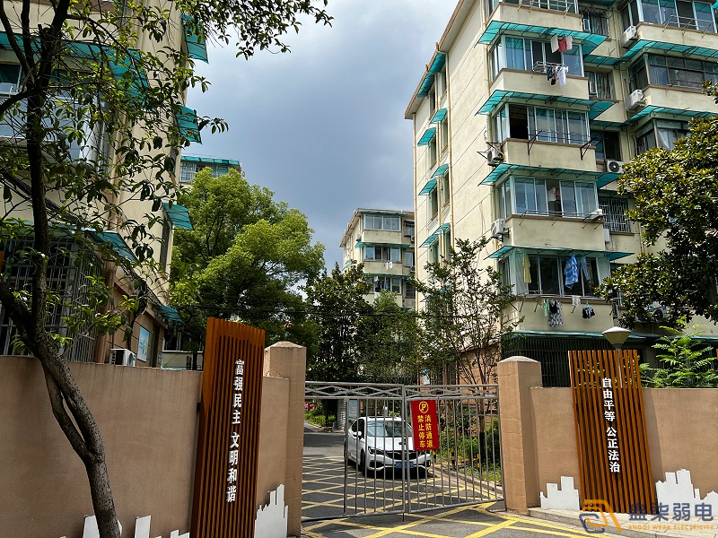 老舊小區(qū)道閘、監(jiān)控設(shè)施改造分享